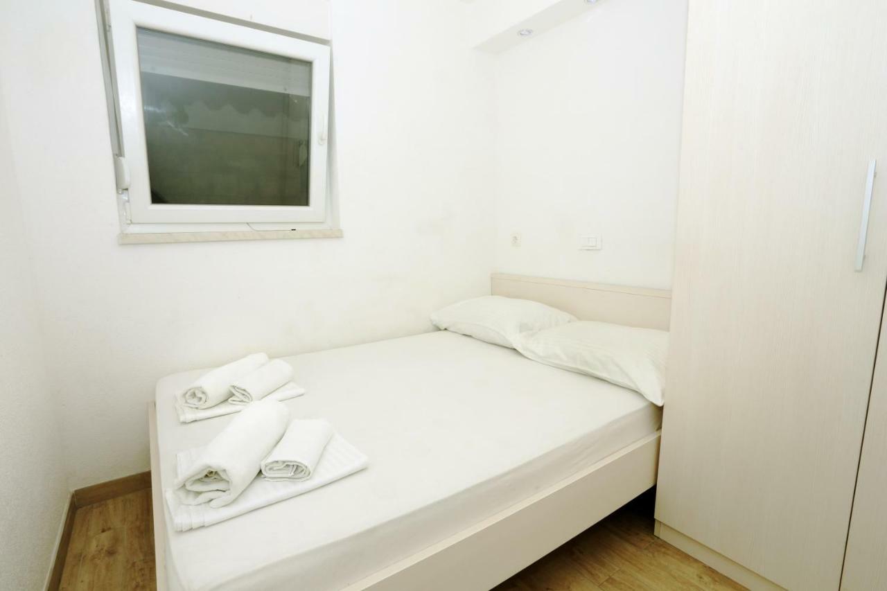 Apartments Dora Trogir Exteriér fotografie